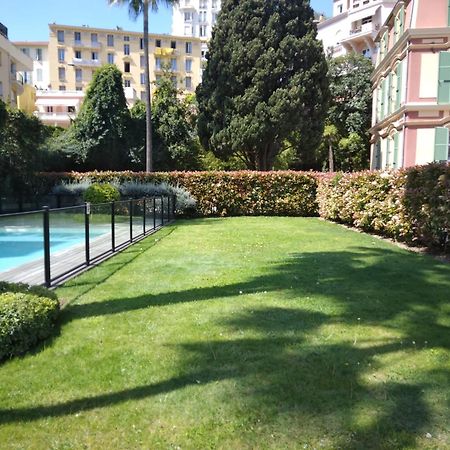 Intercontinental Superbe Appartement Avec Piscine Menton Exterior foto