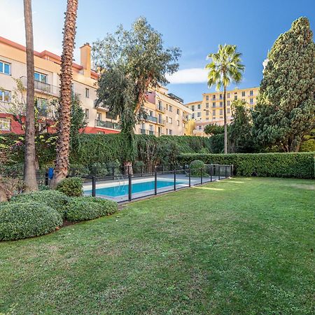 Intercontinental Superbe Appartement Avec Piscine Menton Exterior foto