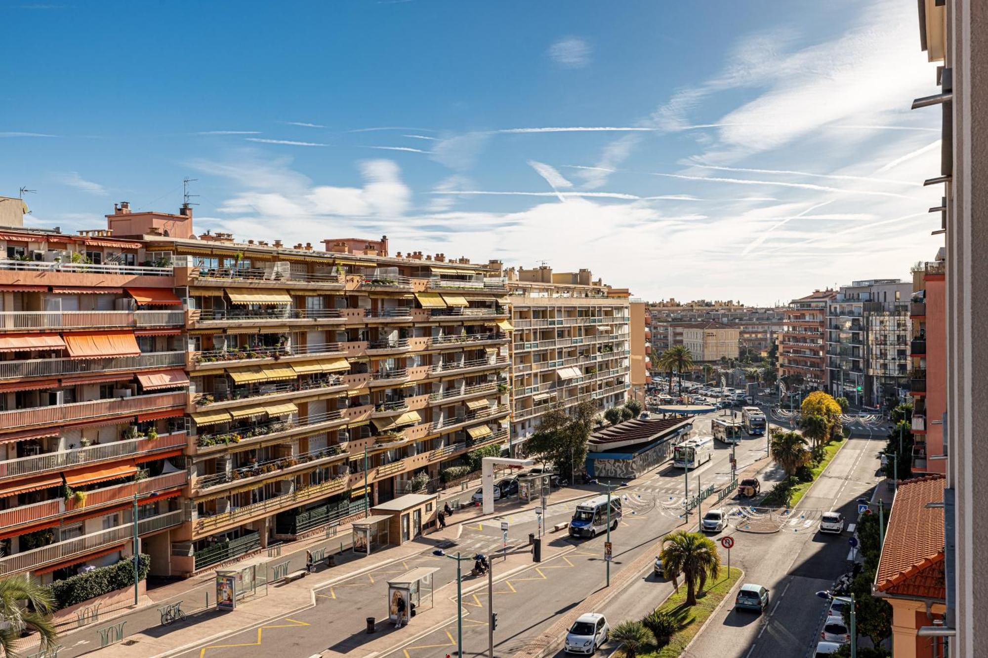 Intercontinental Superbe Appartement Avec Piscine Menton Exterior foto