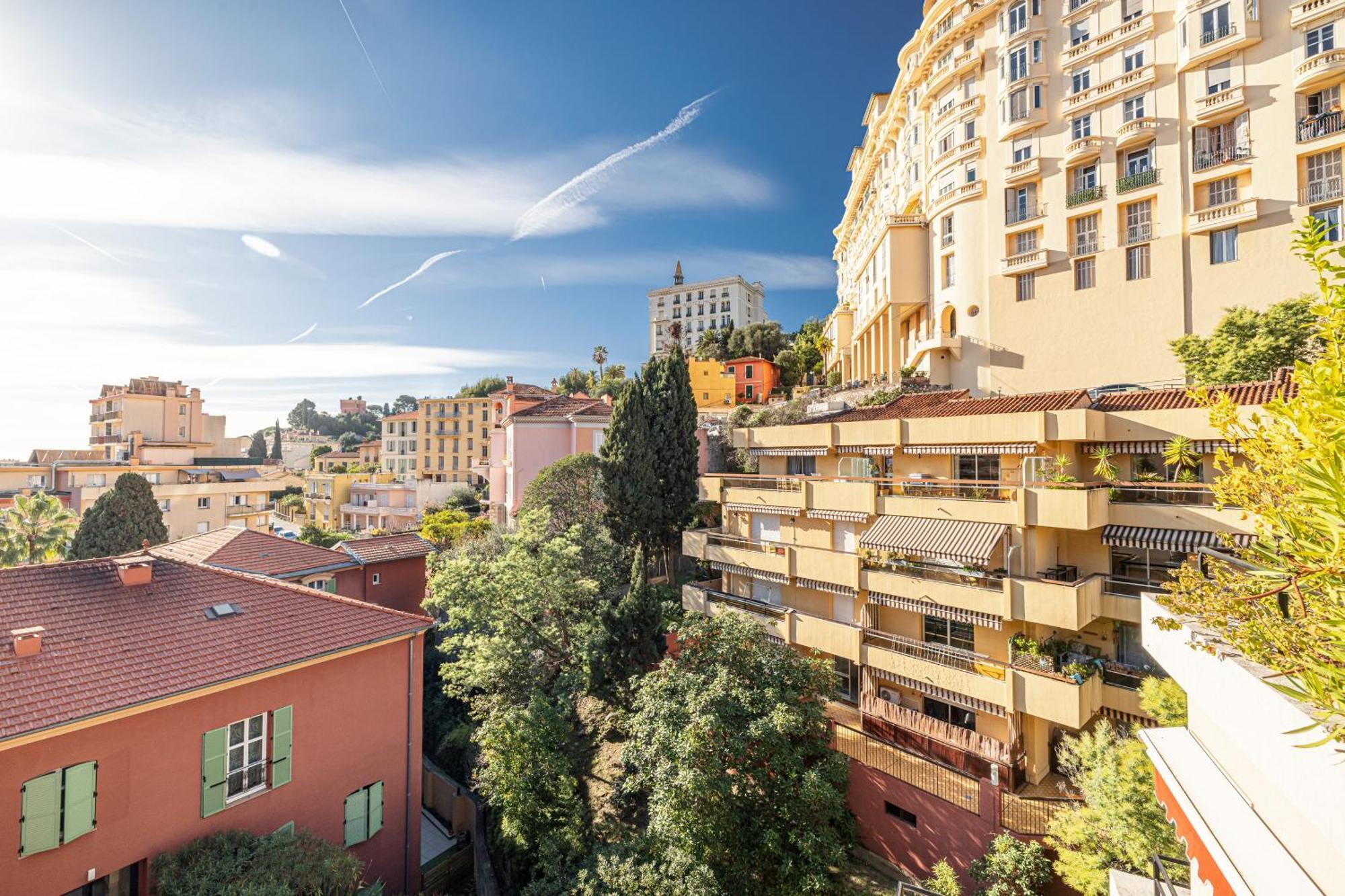 Intercontinental Superbe Appartement Avec Piscine Menton Exterior foto