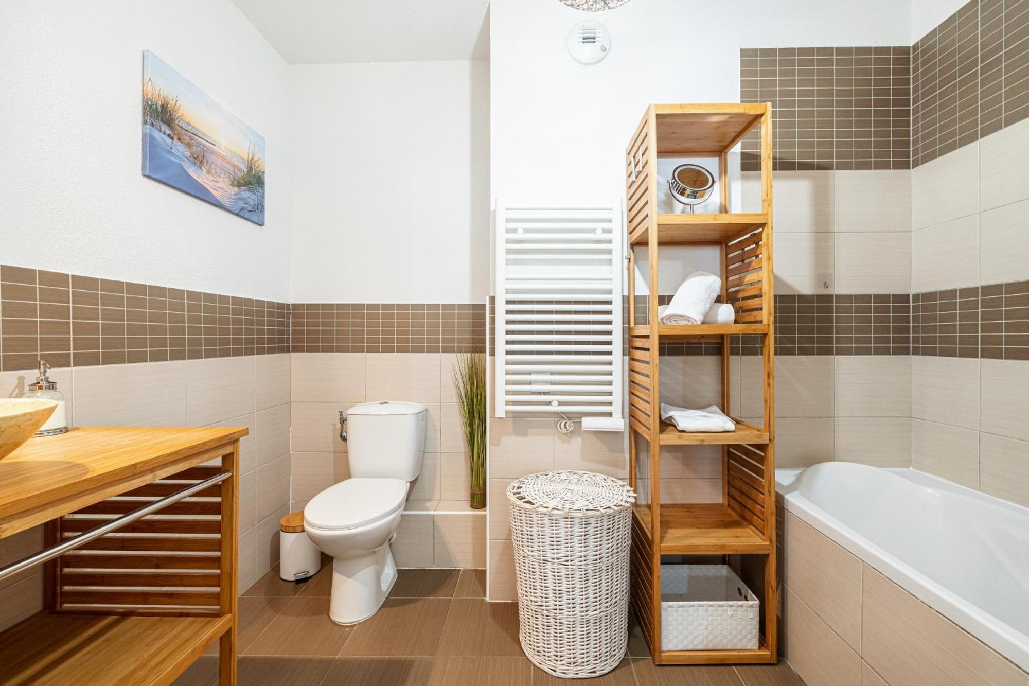 Intercontinental Superbe Appartement Avec Piscine Menton Exterior foto