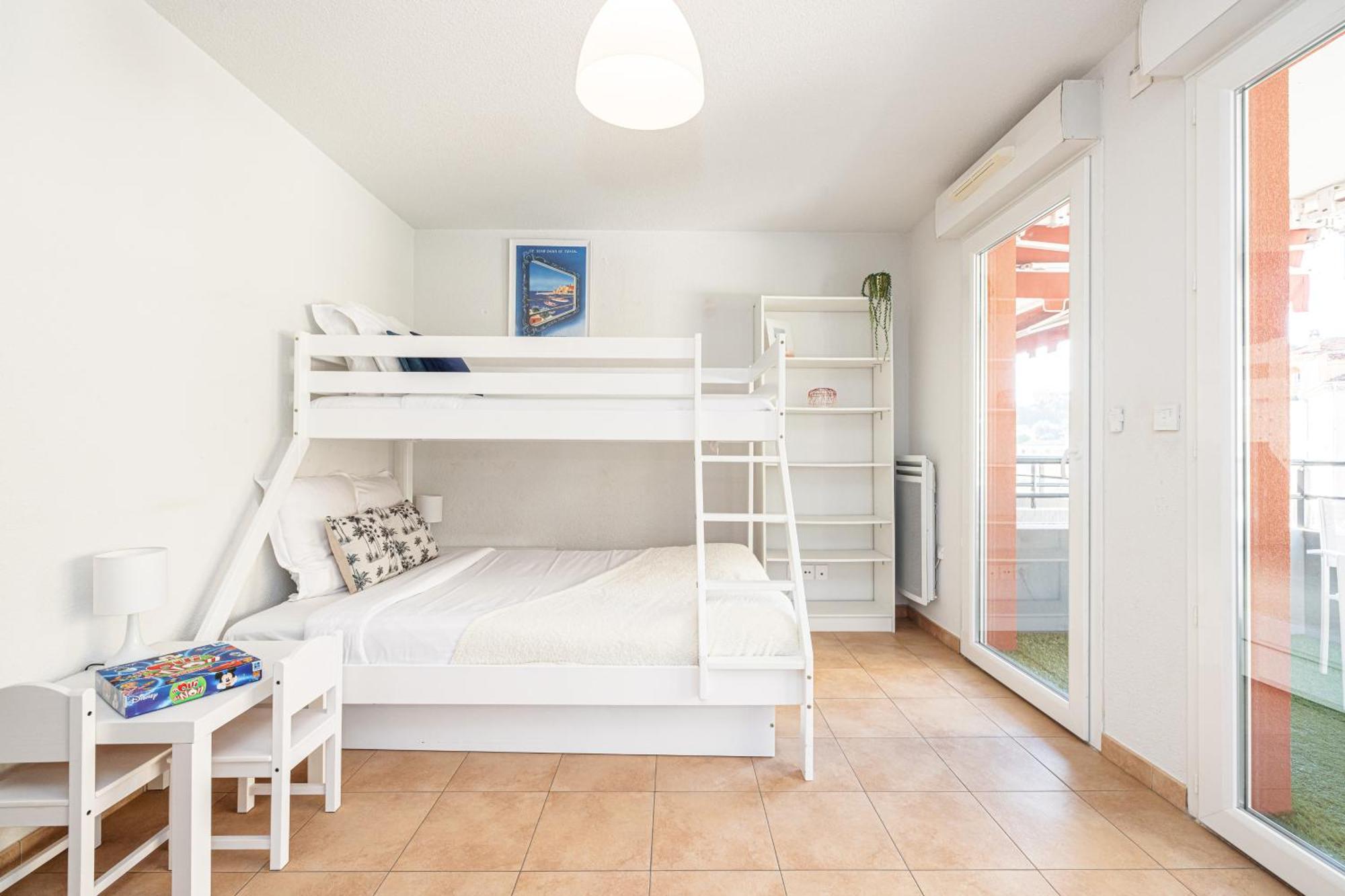 Intercontinental Superbe Appartement Avec Piscine Menton Exterior foto